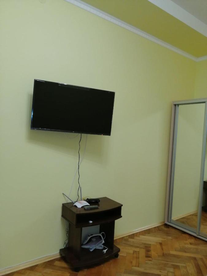 Apartment Ak. Kuchera Street Leópolis Exterior foto